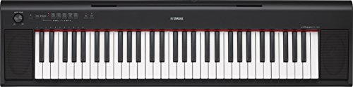 Yamaha Piaggero NP-12 piano portable avec 61 touches dynamiques – Avec un son riche et puissant – Pour amateurs & étudiants – Mémoire d'enregistrement intégrée – Noir